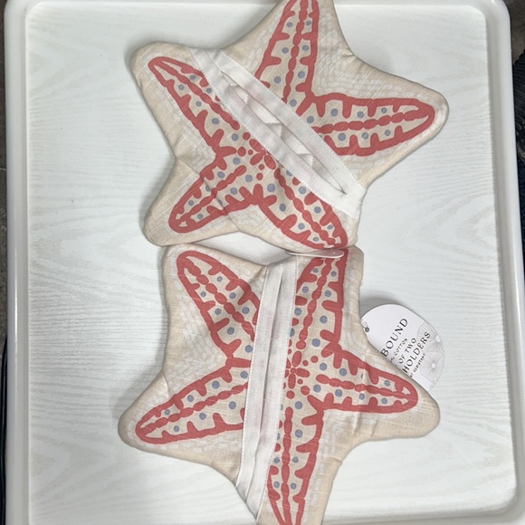NWT Seabound set of two heat resistant pot holders ⭐️ - Picture 2 of 3